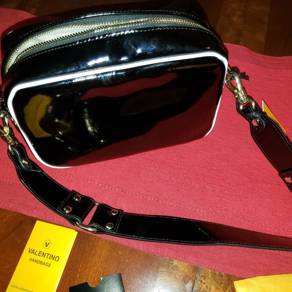 Hand bag - Picture 2 of 3